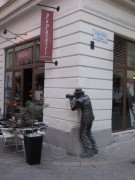 Paparazzi Statue